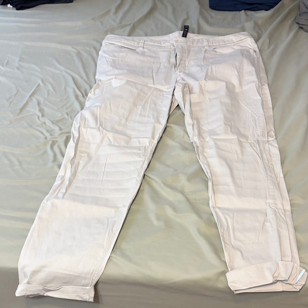 Lululemon Athletica ABC bonded twill slim 32” length Crisp White Dress Pants
